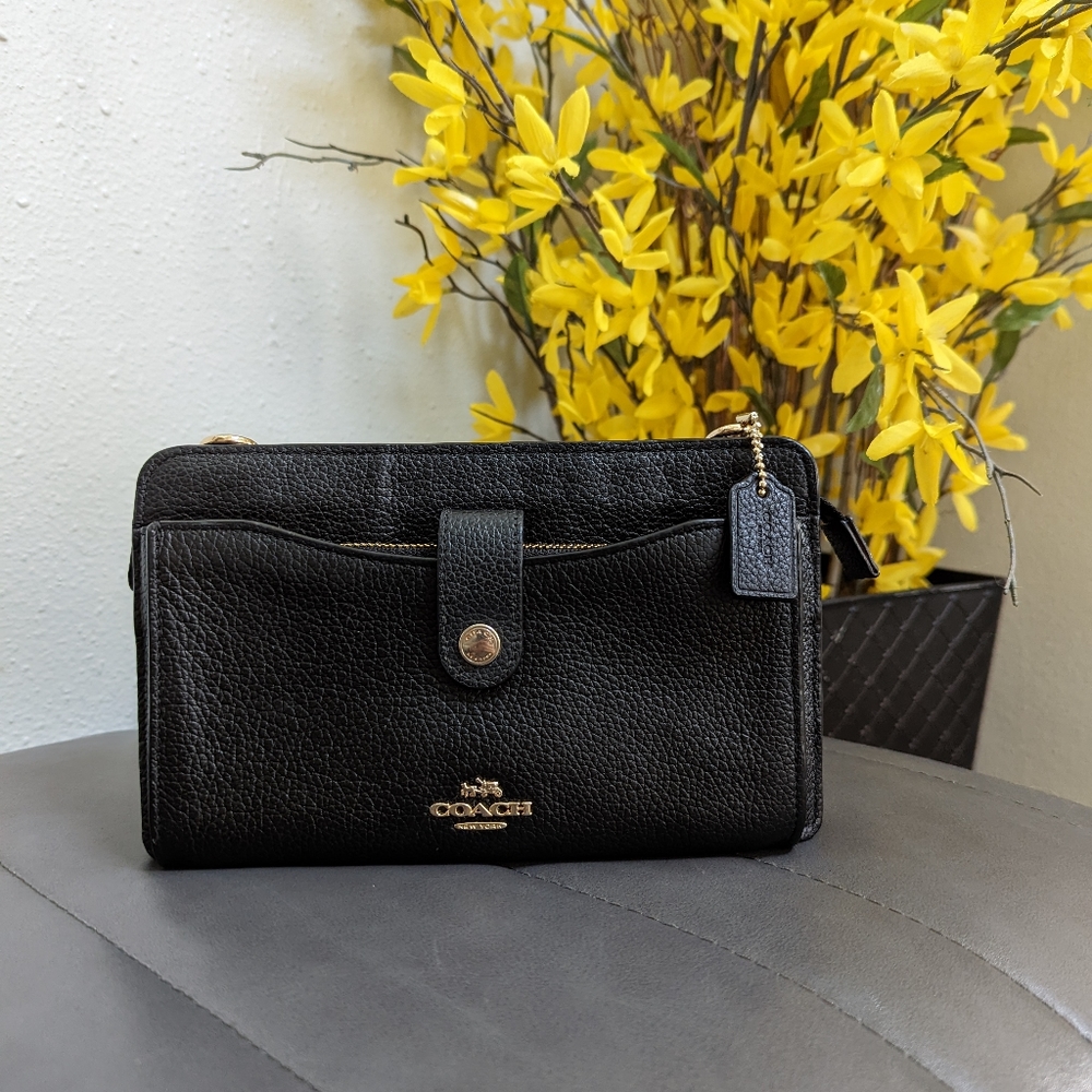 Coach crossbody in pebble leather